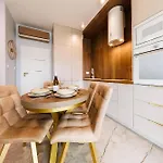 Lägenhet Olszynki Park 2- High-end Luxury With View, Centre By Staynest Rzeszów