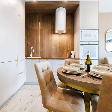 Olszynki Park 2- High-end Luxury With View, Centre, Ac By Staynest