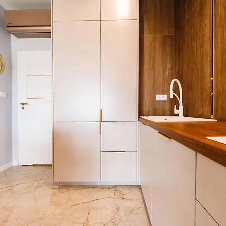 Daire Olszynki Park 2- High-end Luxury With View, Centre, Ac By Staynest