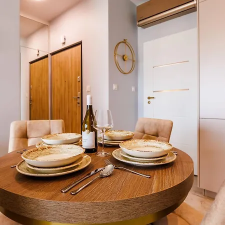 Daire Olszynki Park 2- High-end Luxury With View, Centre, Ac By Staynest *