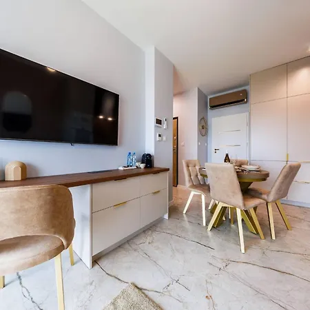 Daire Olszynki Park 2- High-end Luxury With View, Centre, Ac By Staynest Rzeszow