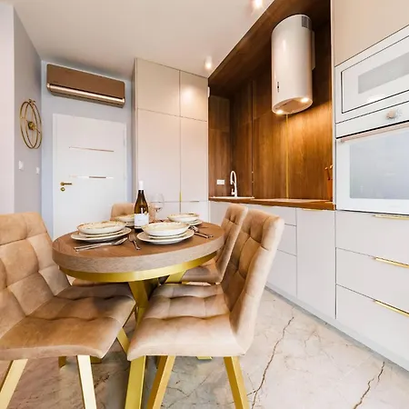 Daire Olszynki Park 2- High-end Luxury With View, Centre, Ac By Staynest Rzeszow