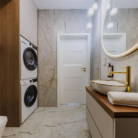 Olszynki Park 2- High-end Luxury With View, Centre, Ac By Staynest Daire
