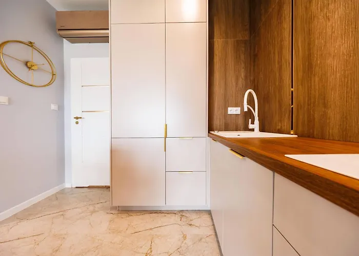 Apartment Olszynki Park 2- High-end Luxury With View, Centre By Staynest