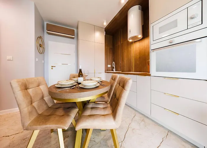 Apartament Olszynki Park 2- High-end Luxury With View, Centre By Staynest Rzeszów